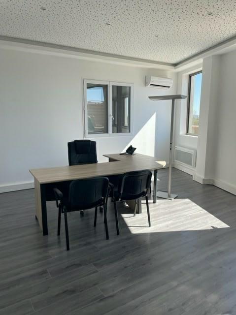 Local d'activité Tremblay-en-France 1270m² Location local d'activité Tremblay-en-France Seine-Saint-Denis OLACT2311319 1